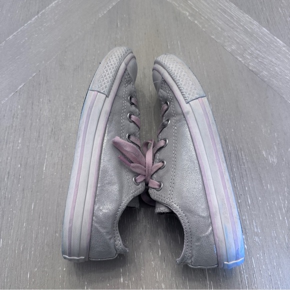 Converse silver metallic and light pink low tops size 2 - Picture 8 of 9
